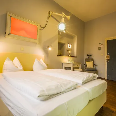 Knast-hotel Fronfeste