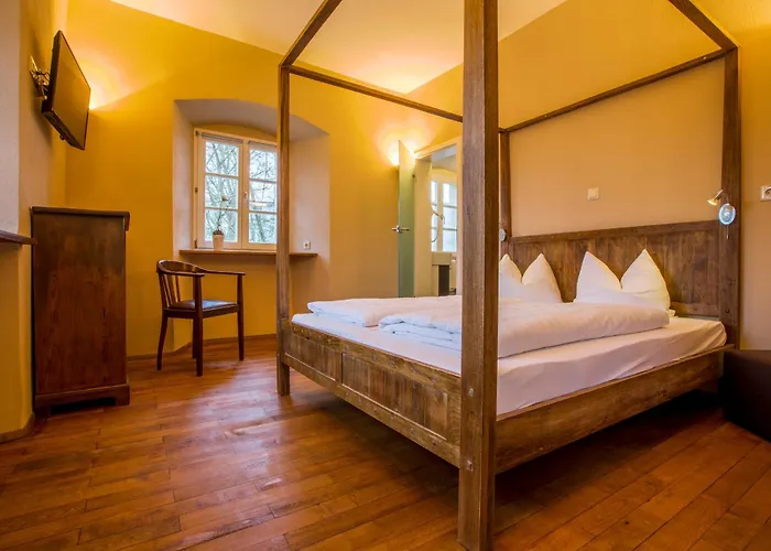 Knast-hotel Fronfeste 2*