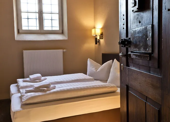 Knast-hotel Fronfeste Szálloda