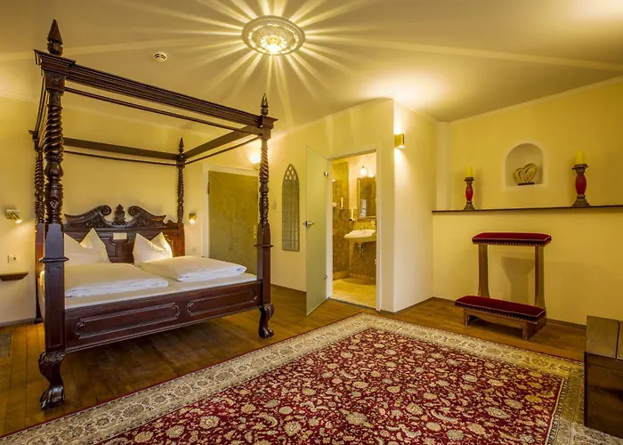 Szálloda Knast-hotel Fronfeste