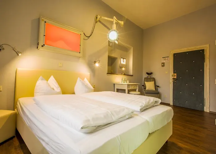 Knast-hotel Fronfeste Szálloda