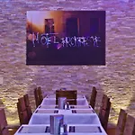 Hotel Knast-hotel Fronfeste 2*