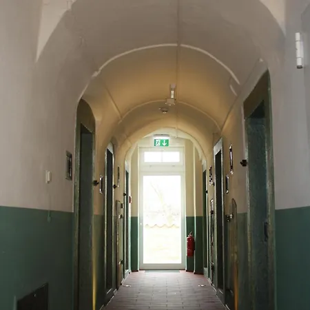 Knast-hotel Fronfeste 2*