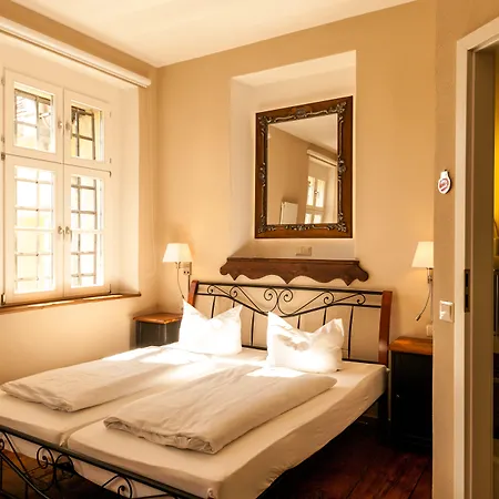 Knast-hotel Fronfeste 2*