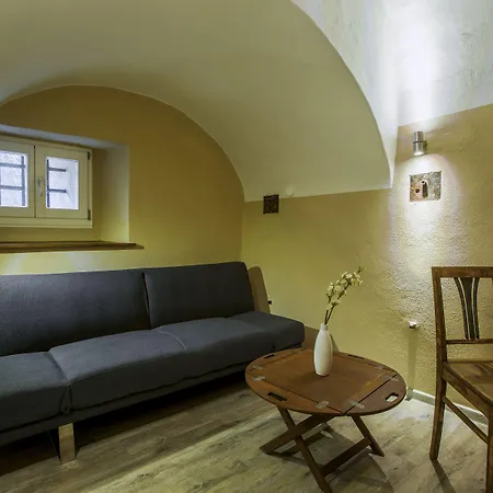 Knast-hotel Fronfeste 2*