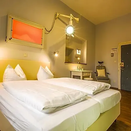 فندق Knast-hotel Fronfeste 2*