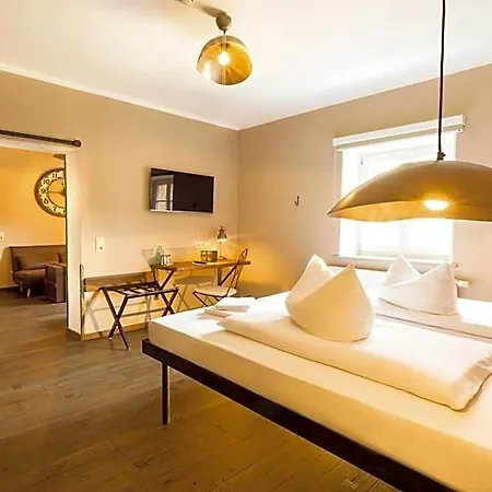 فندق Knast-hotel Fronfeste 2*