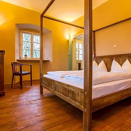 فندق Knast-hotel Fronfeste