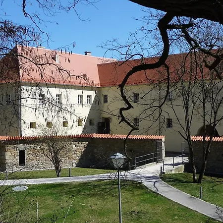 Knast-hotel Fronfeste