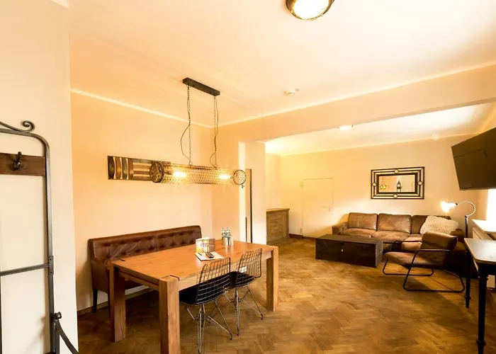 Knast-hotel Fronfeste 2*