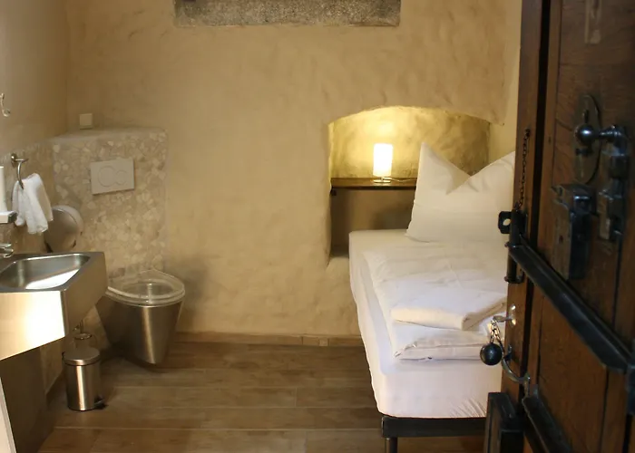 Knast-hotel Fronfeste 2*